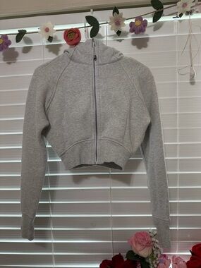 lululemon athletica Light Gray Zip Hoodie tight fit